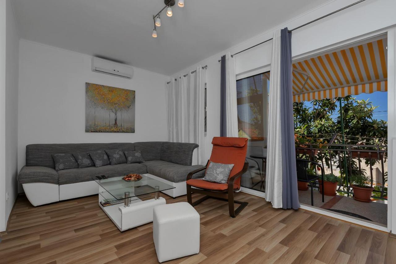 Apartment Sabina Макарска Экстерьер фото