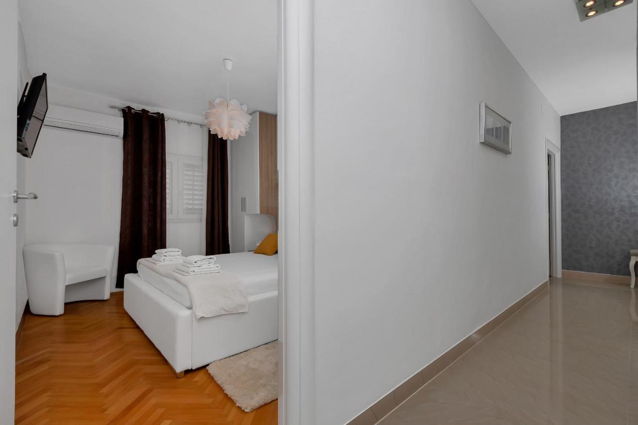 Apartment Sabina Макарска Экстерьер фото