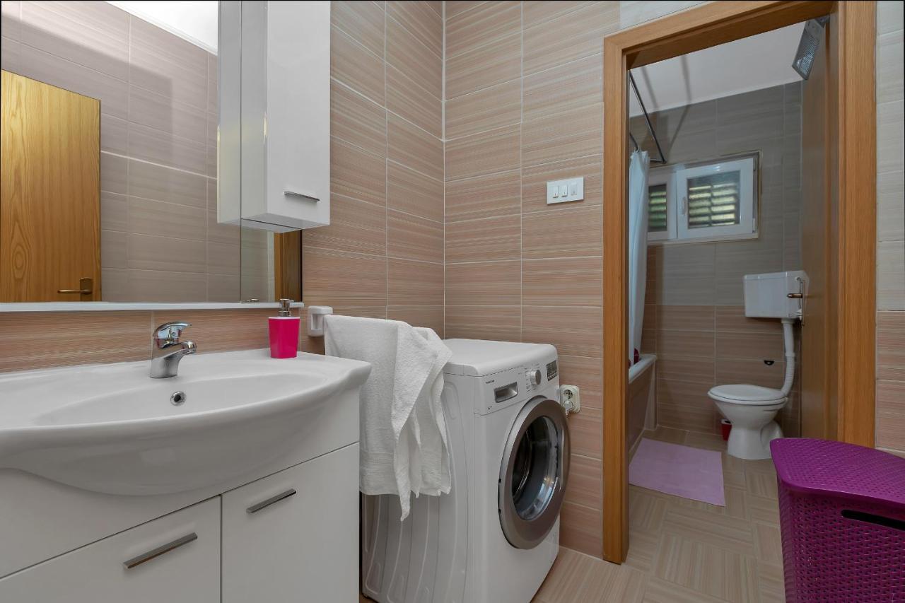 Apartment Sabina Макарска Экстерьер фото