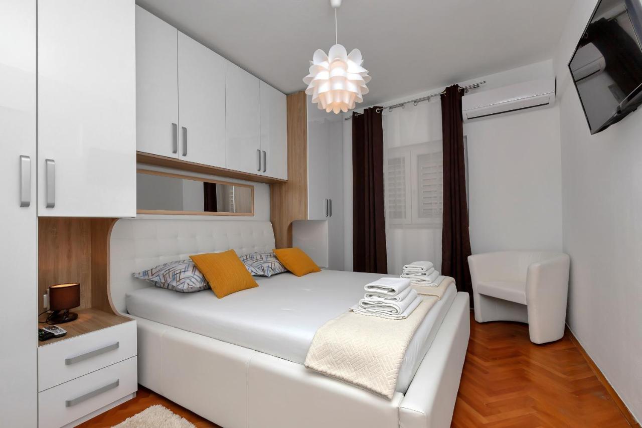 Apartment Sabina Макарска Экстерьер фото