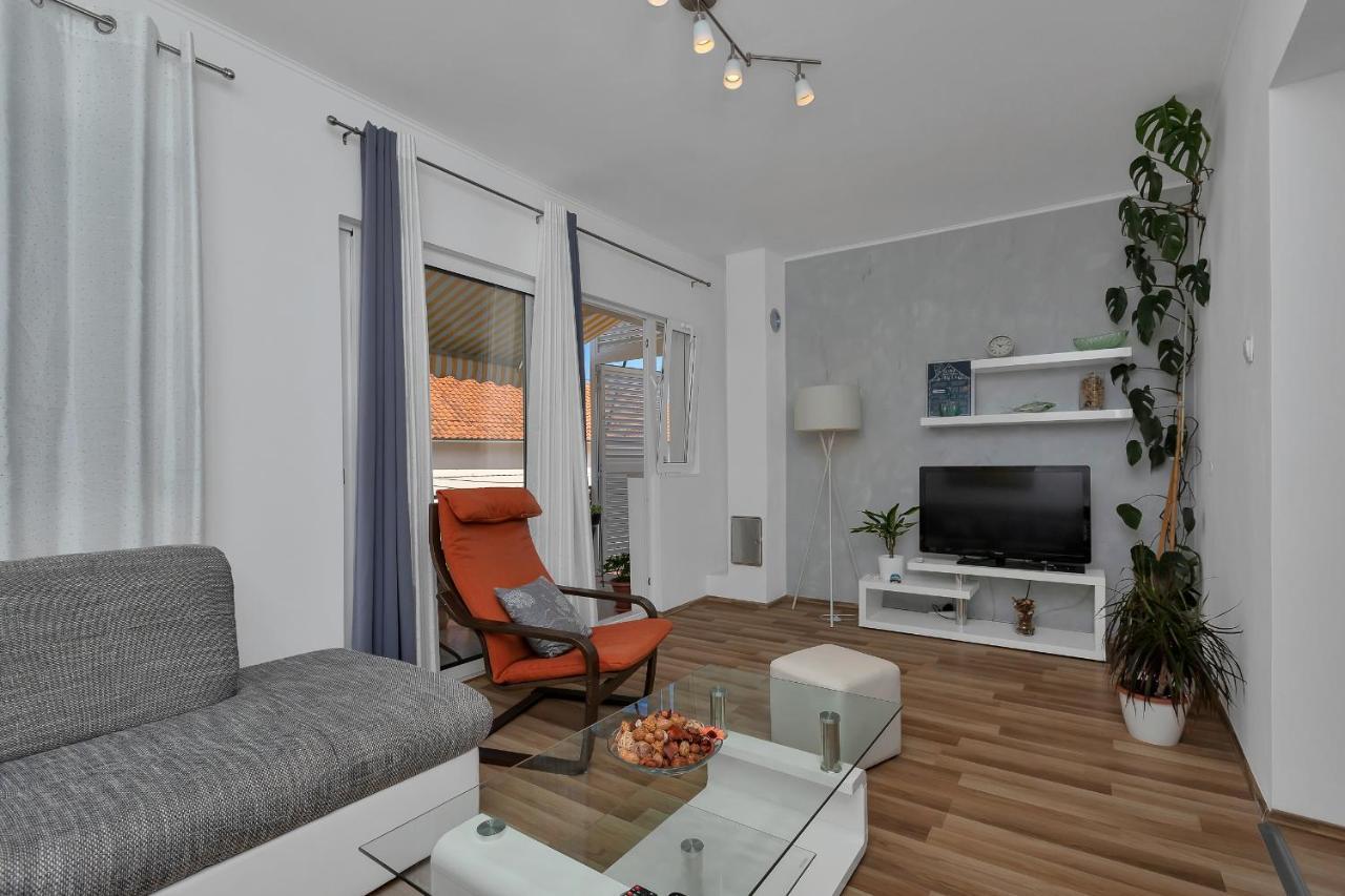 Apartment Sabina Макарска Экстерьер фото